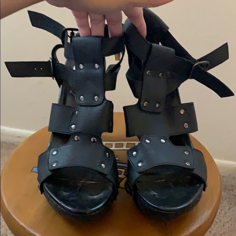 High heels Guess